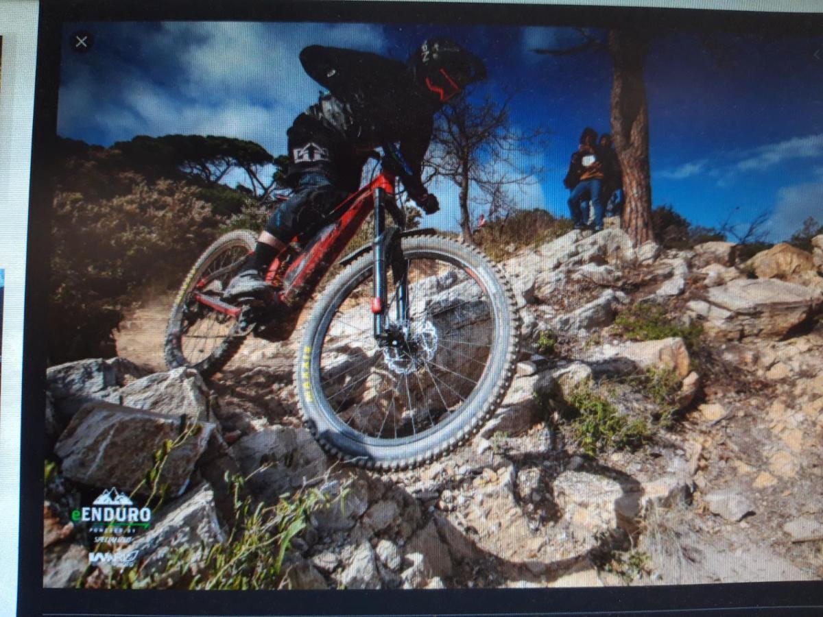 Apartment Aurora & Nicole Ideal Per Biker Con Terazza Vista Mare Parcheggio E Wi-Fi Gratuiti Pietra Ligure Εξωτερικό φωτογραφία
